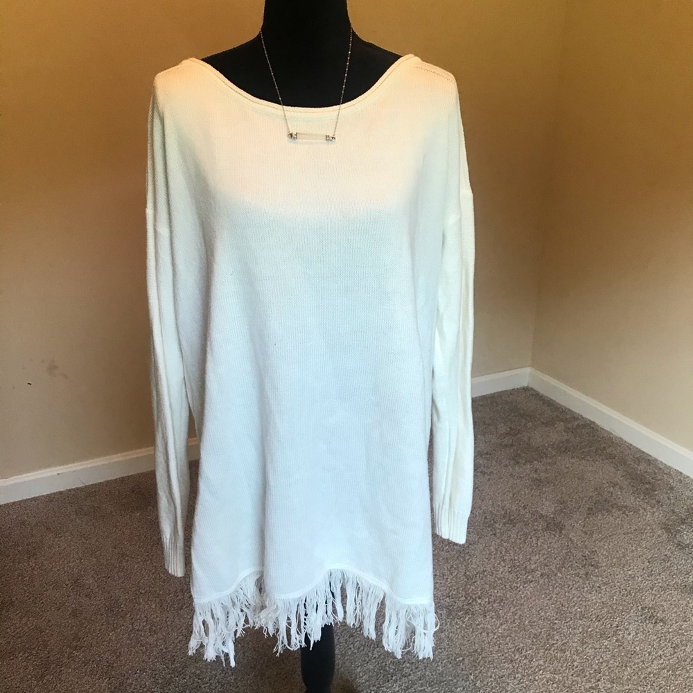 Women's Large The Limited Fringe Hem Sweater